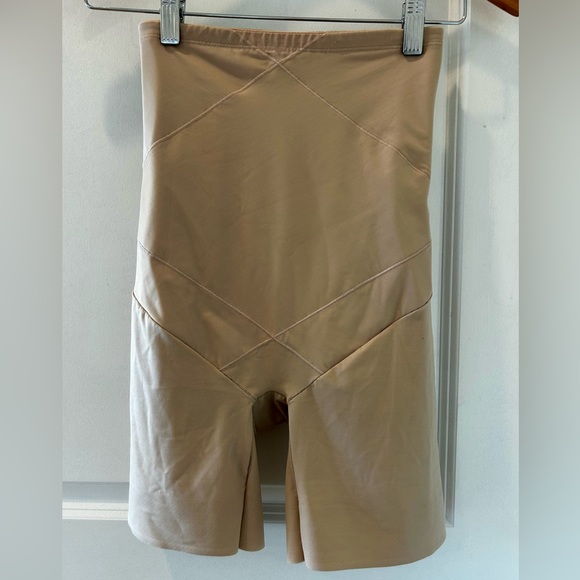 Miraclesuit Shapewear Tummy Tuck High Waist Thigh Slimmer - Picture 2 of 3